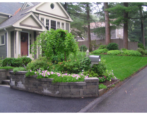 17 Harding Street Sharon, MA 02067 - Photo 3 of 13 Gallery Image 3