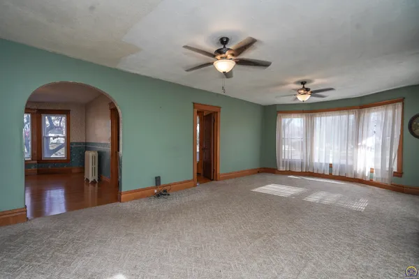 $165,000 | 625 Wisconsin Avenue, Holton, KS 66436