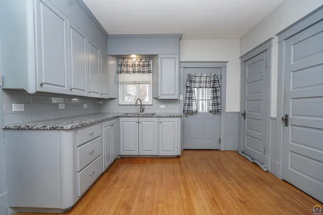 $165,000 | 625 Wisconsin Avenue, Holton, KS 66436