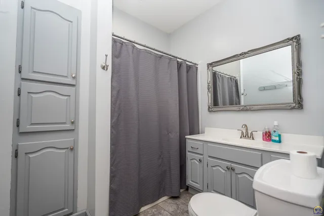 $165,000 | 625 Wisconsin Avenue, Holton, KS 66436