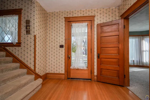 $165,000 | 625 Wisconsin Avenue, Holton, KS 66436