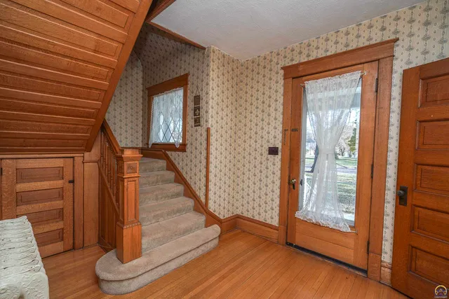 $165,000 | 625 Wisconsin Avenue, Holton, KS 66436