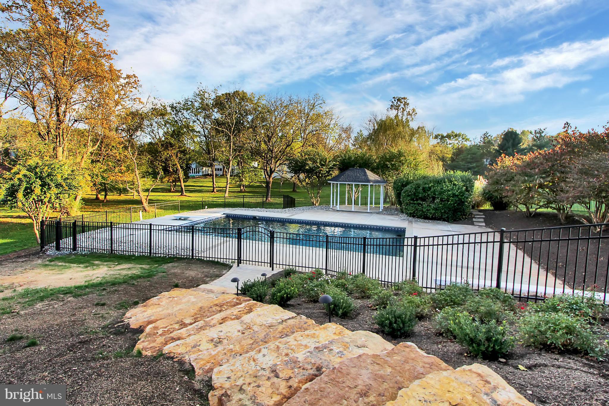 1904 Broadway Road Lutherville-Timonium, MD 21093 - Photo 28 of 30 a view of a backyard with sitting area