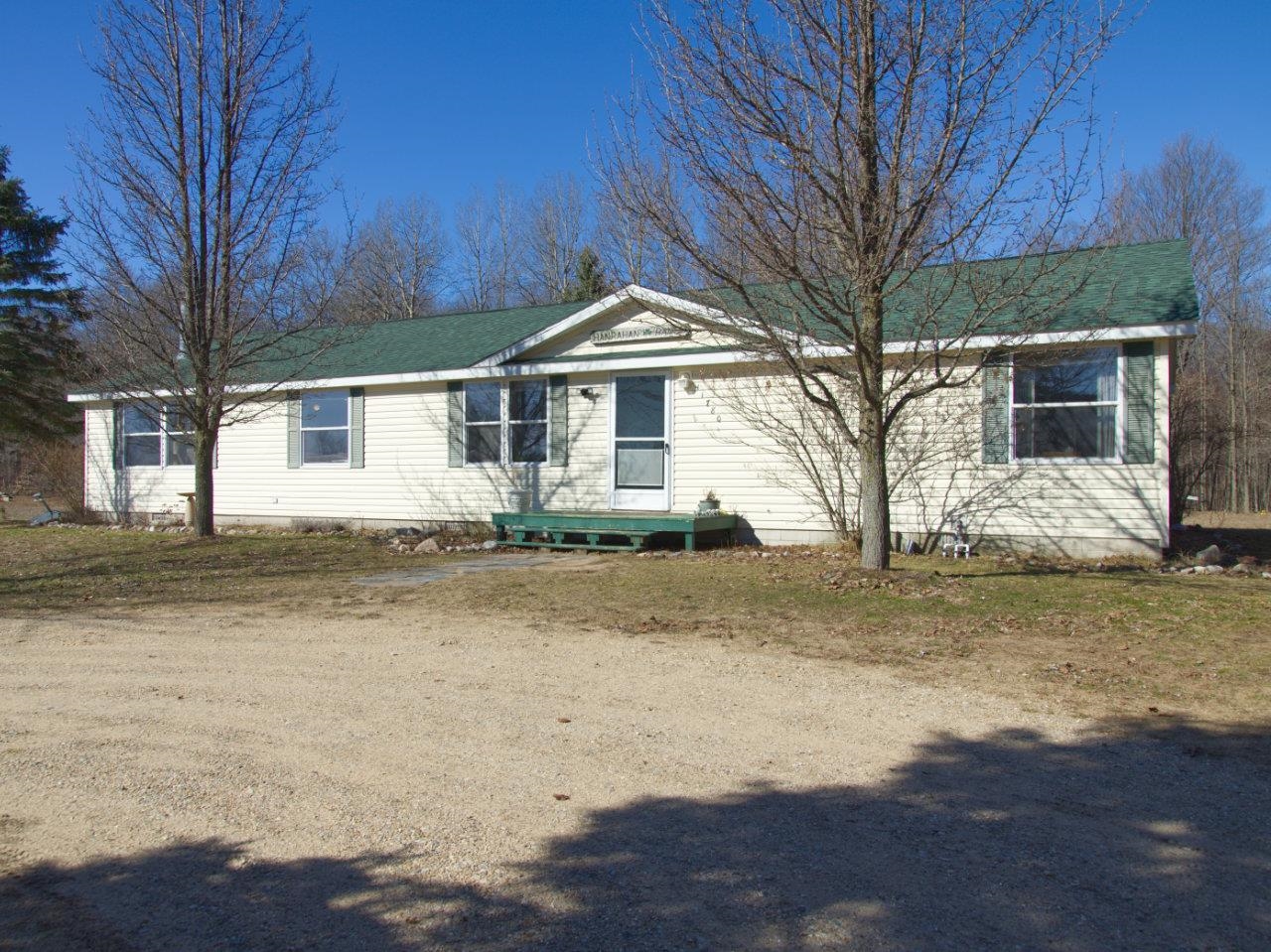 11780 Fewins Road Honor, MI 49640 - Photo 3 of 36