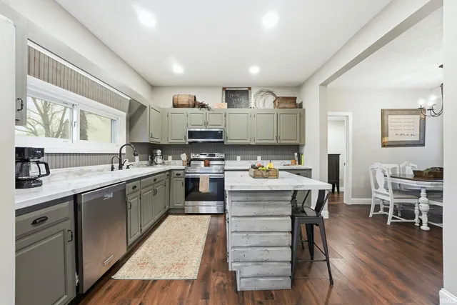 $205,000 | 2945 West 900 North, Columbia City, IN 46725