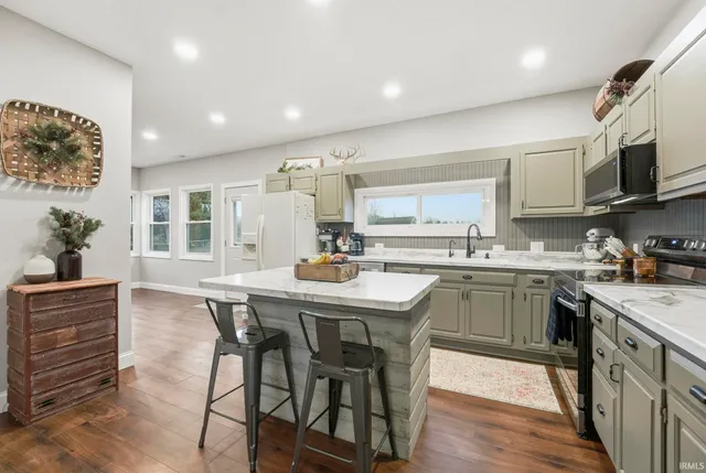 $205,000 | 2945 West 900 North, Columbia City, IN 46725