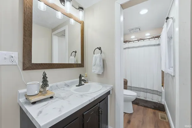 $205,000 | 2945 West 900 North, Columbia City, IN 46725