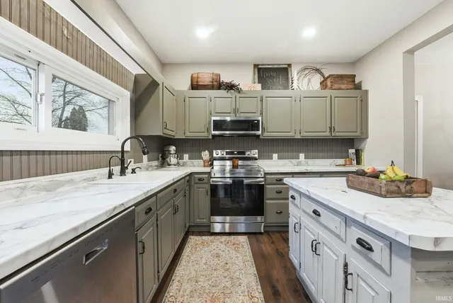 $205,000 | 2945 West 900 North, Columbia City, IN 46725