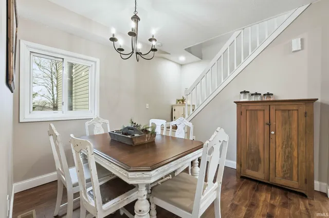 $205,000 | 2945 West 900 North, Columbia City, IN 46725