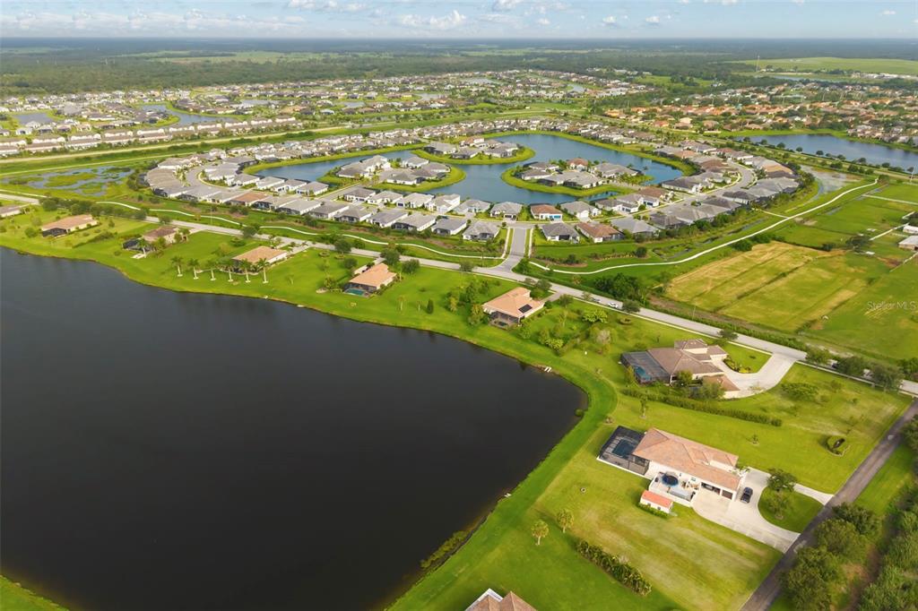 8420 Webber Road Sarasota, FL 34240 - Photo 24 of 100