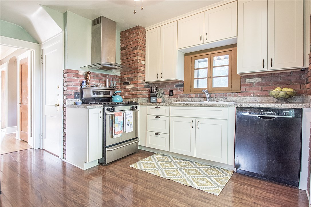 26 Vayo Street Irondequoit, NY 14609 - Photo 12 of 27