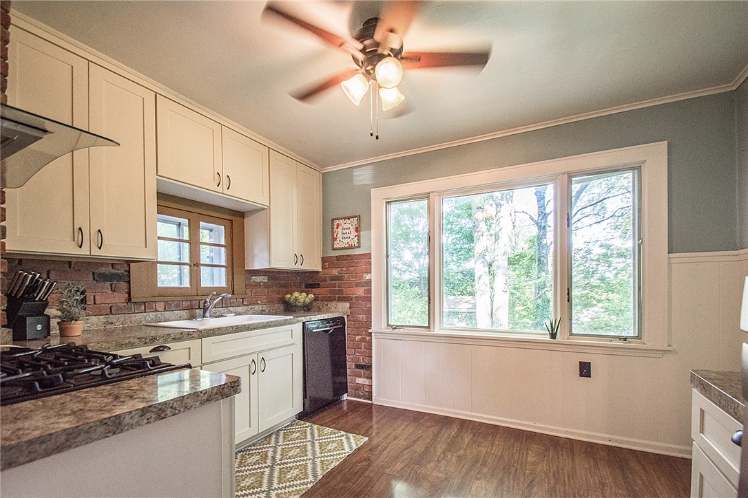 26 Vayo Street Irondequoit, NY 14609 - Photo 14 of 27