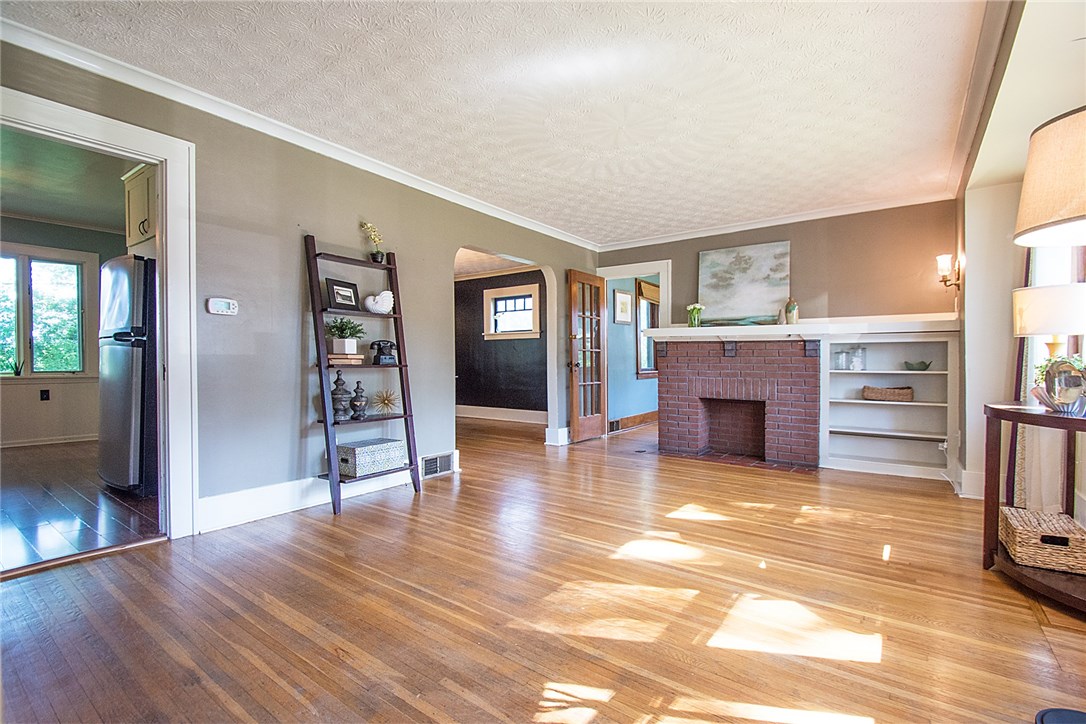 26 Vayo Street Irondequoit, NY 14609 - Photo 2 of 27