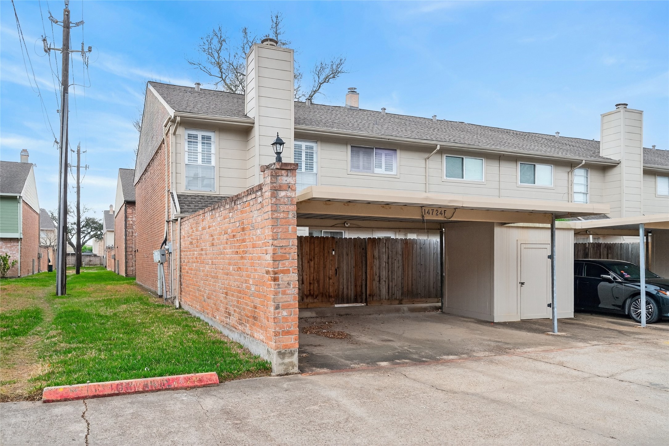 14724 Perthshire Road, Unit F Houston, TX 77079 - Photo 32 of 33 Gallery Image 32