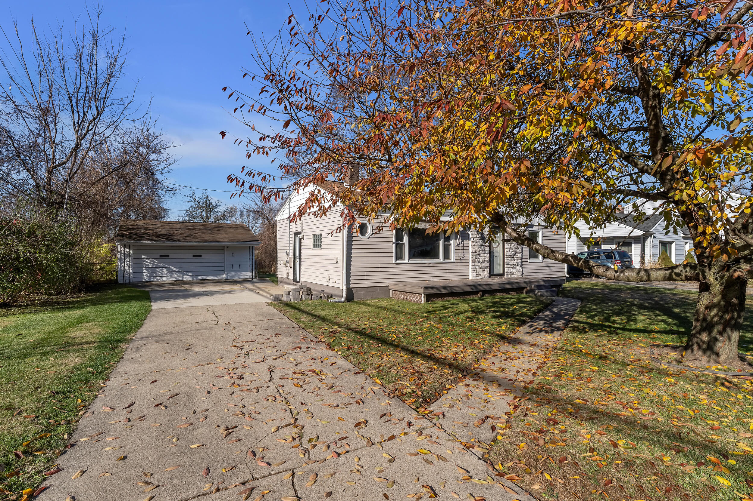 19135 Weyher Street Livonia, MI 48152 - Photo 3 of 30 weyher-04