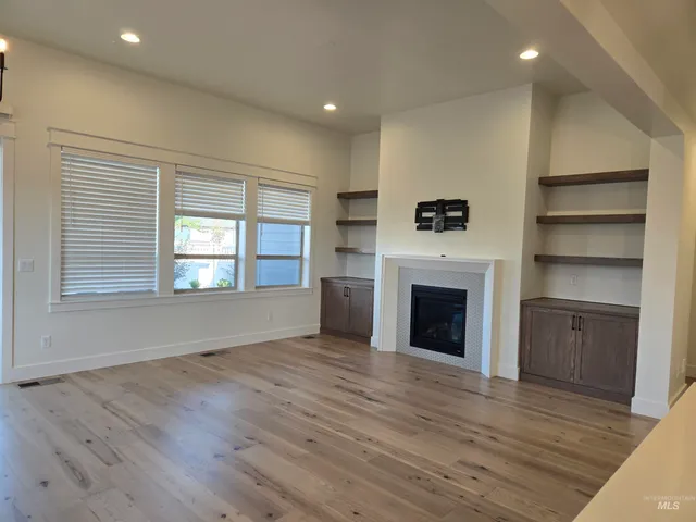 $3,995 | 5079 North Brody Avenue, Meridian, ID 83646