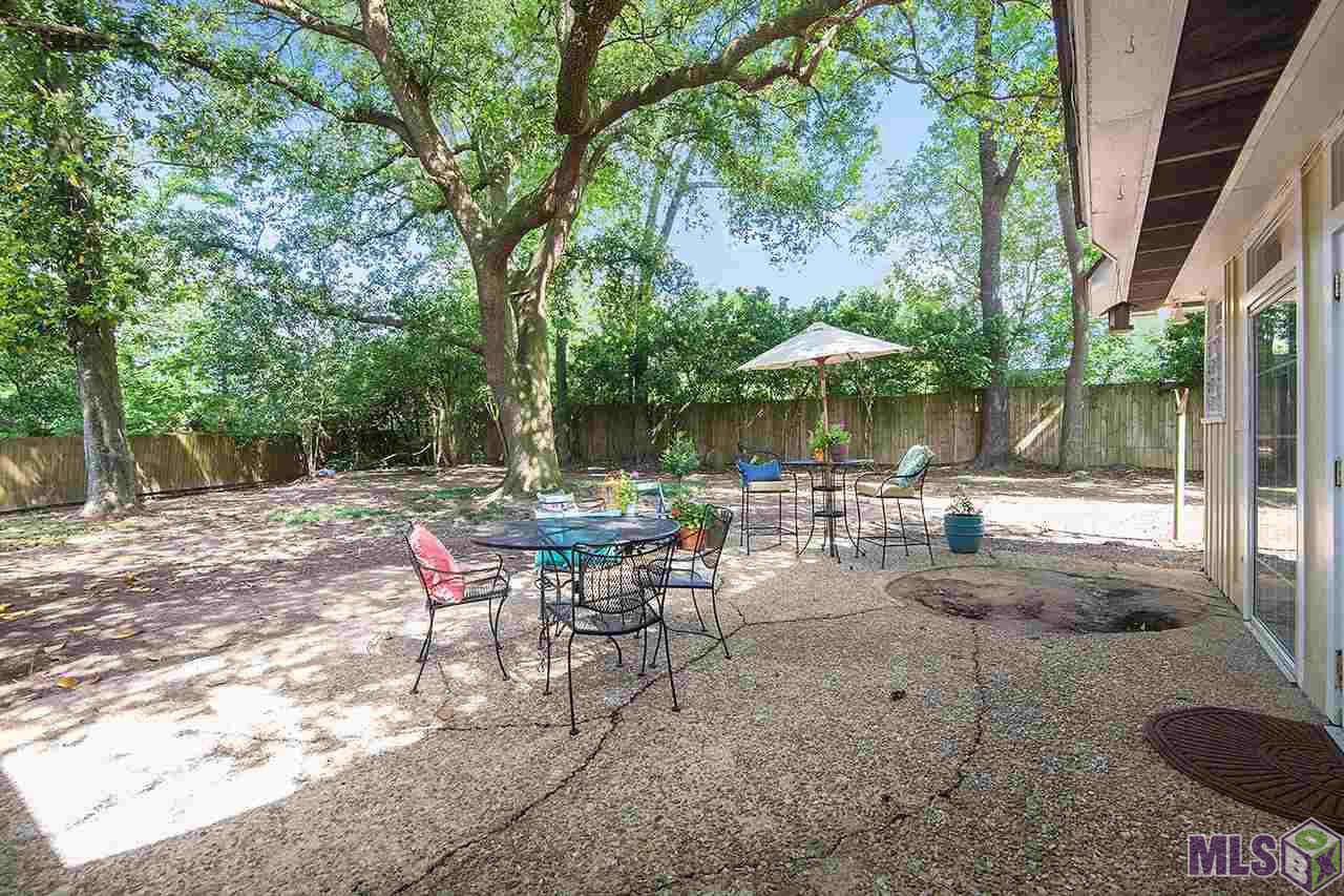 1705 March Street Baton Rouge, LA 70808 - Photo 19 of 22 HUGE backyard