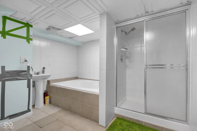 $525,000 | 406 East 51st Street, Indianapolis, IN 46205