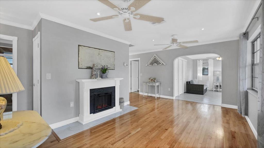 332 Cypress Road Venice, FL 34293 - Photo 7 of 44 Gallery Image 7