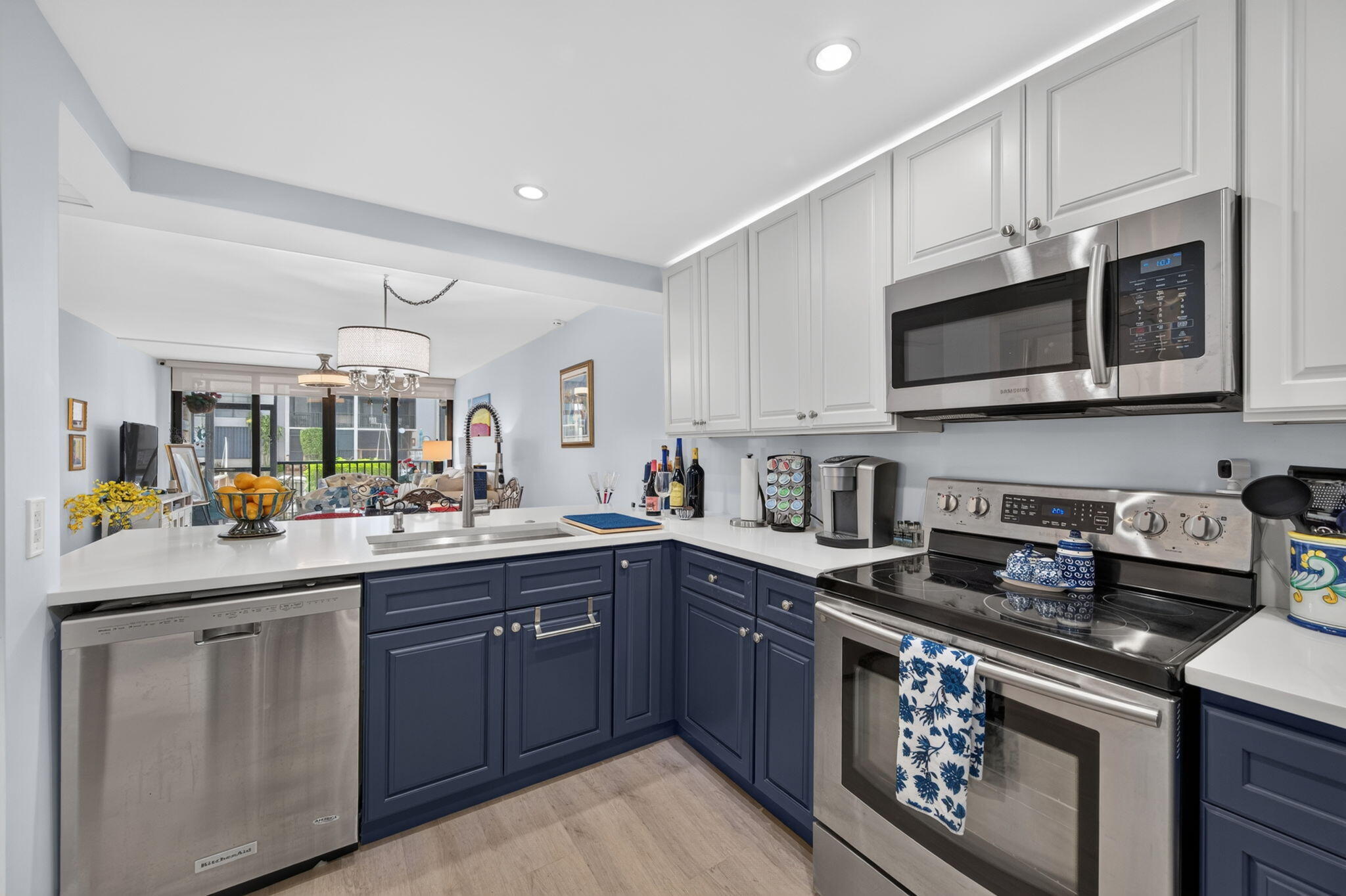 8 Royal Palm Way, Unit 104 Boca Raton, FL 33432 - Photo 6 of 64 Custom Lighting