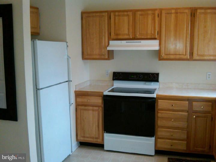 34 East Village Road Newark, DE 19713 - Photo 5 of 18