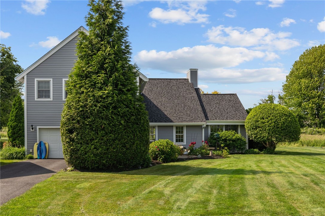 109 Corey Lane Middletown, RI 02842 - Photo 4 of 50