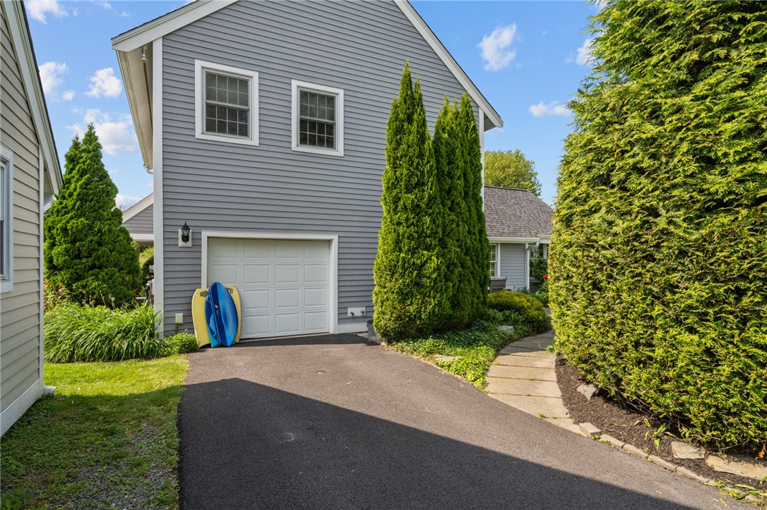 109 Corey Lane Middletown, RI 02842 - Photo 5 of 50