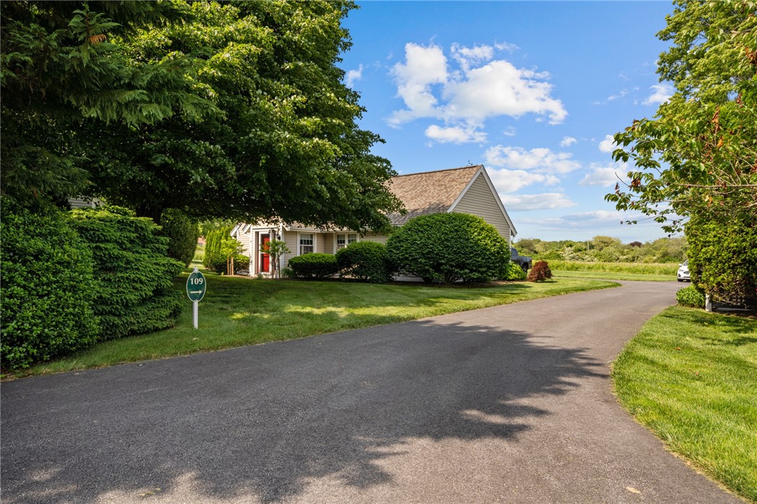 109 Corey Lane Middletown, RI 02842 - Photo 6 of 50