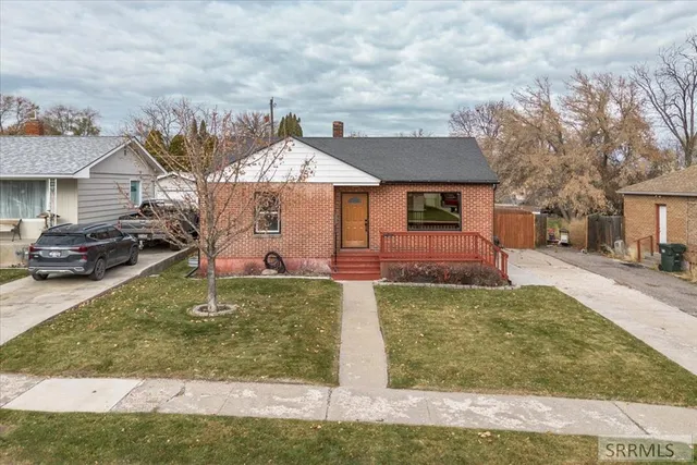 $354,900 | 122 Rosewood Avenue, Pocatello, ID 83204