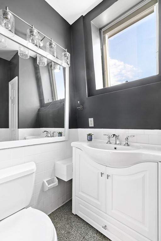 153-155 W 6th Street, Unit 6 South Boston, MA 02127 - Photo 5 of 8