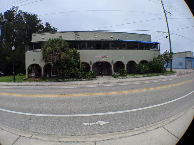 $1,050 | 401 Colonia Lane East, Unit 10, Nokomis, FL 34275