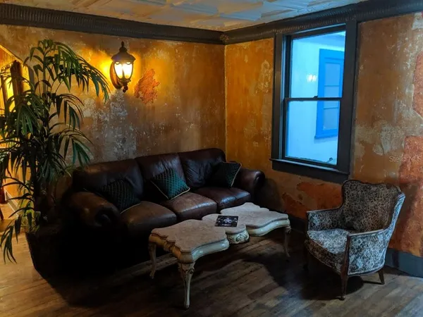 $1,050 | 401 Colonia Lane East, Unit 10, Nokomis, FL 34275