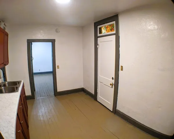 $1,050 | 401 Colonia Lane East, Unit 10, Nokomis, FL 34275