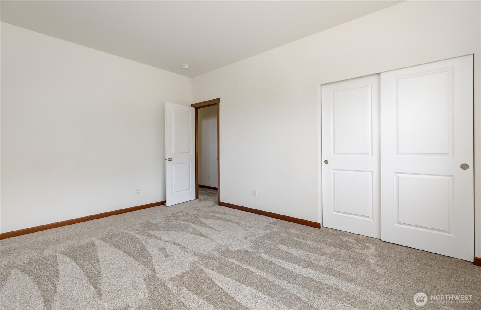 2119 20th Street Anacortes, WA 98221 - Photo 31 of 38