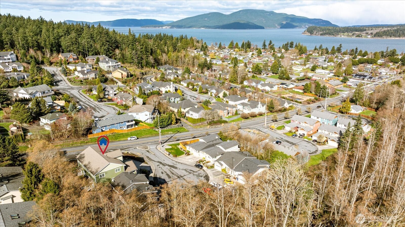 2119 20th Street Anacortes, WA 98221 - Photo 37 of 38 view of city and mountain