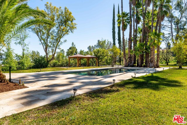 16821 Oak View Drive Encino, CA 91436 - Photo 33 of 33