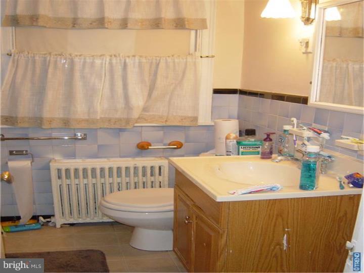 2536 Walton Road Huntingdon Valley, PA 19006 - Photo 16 of 25 Gallery Image 16