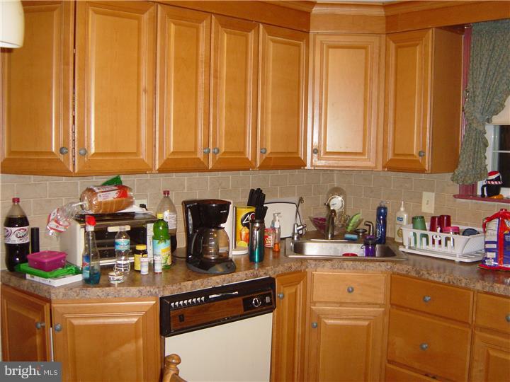 2536 Walton Road Huntingdon Valley, PA 19006 - Photo 10 of 25 Gallery Image 10