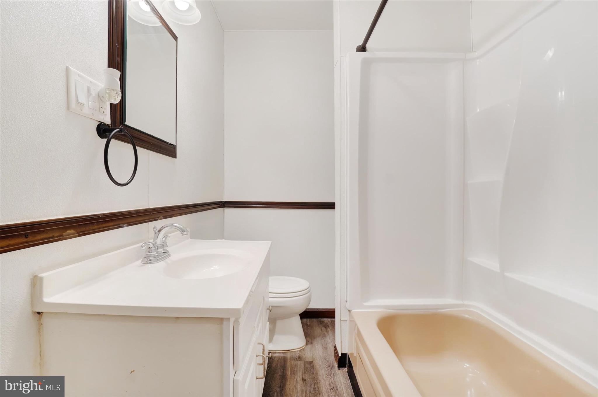 1315 North George Street York, PA 17404 - Photo 18 of 28 Unit #2-Full Bath