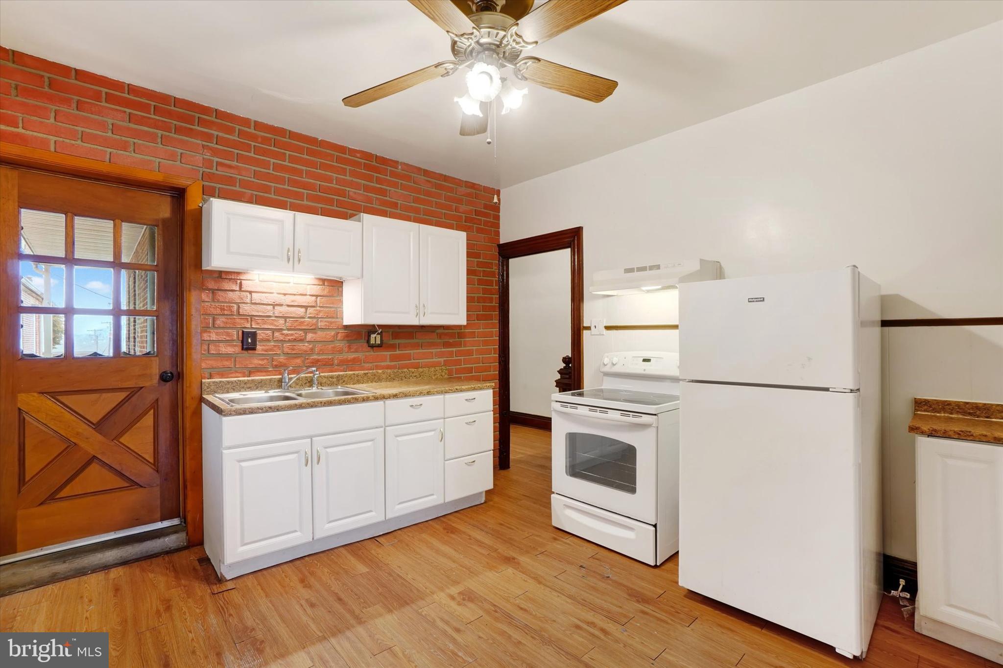 1315 North George Street York, PA 17404 - Photo 20 of 28 Unit #2-Eat-in Kitchen