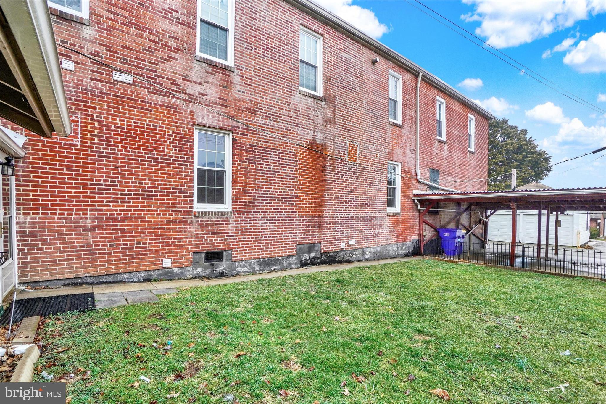 1315 North George Street York, PA 17404 - Photo 27 of 28 Small Yard