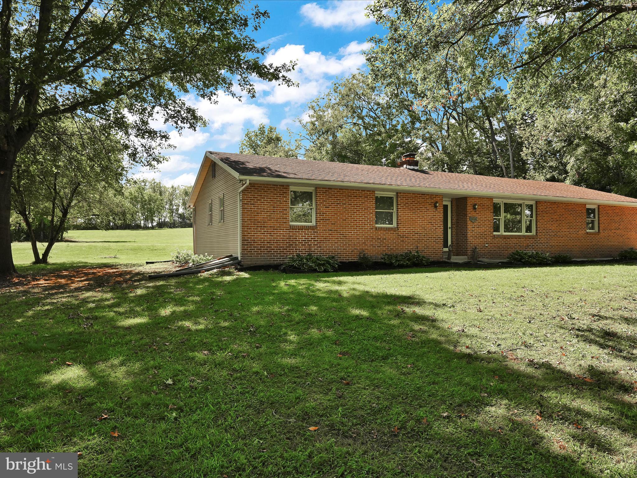 1240 Washington Road Leesport, PA 19533 - Photo 4 of 26 Front
