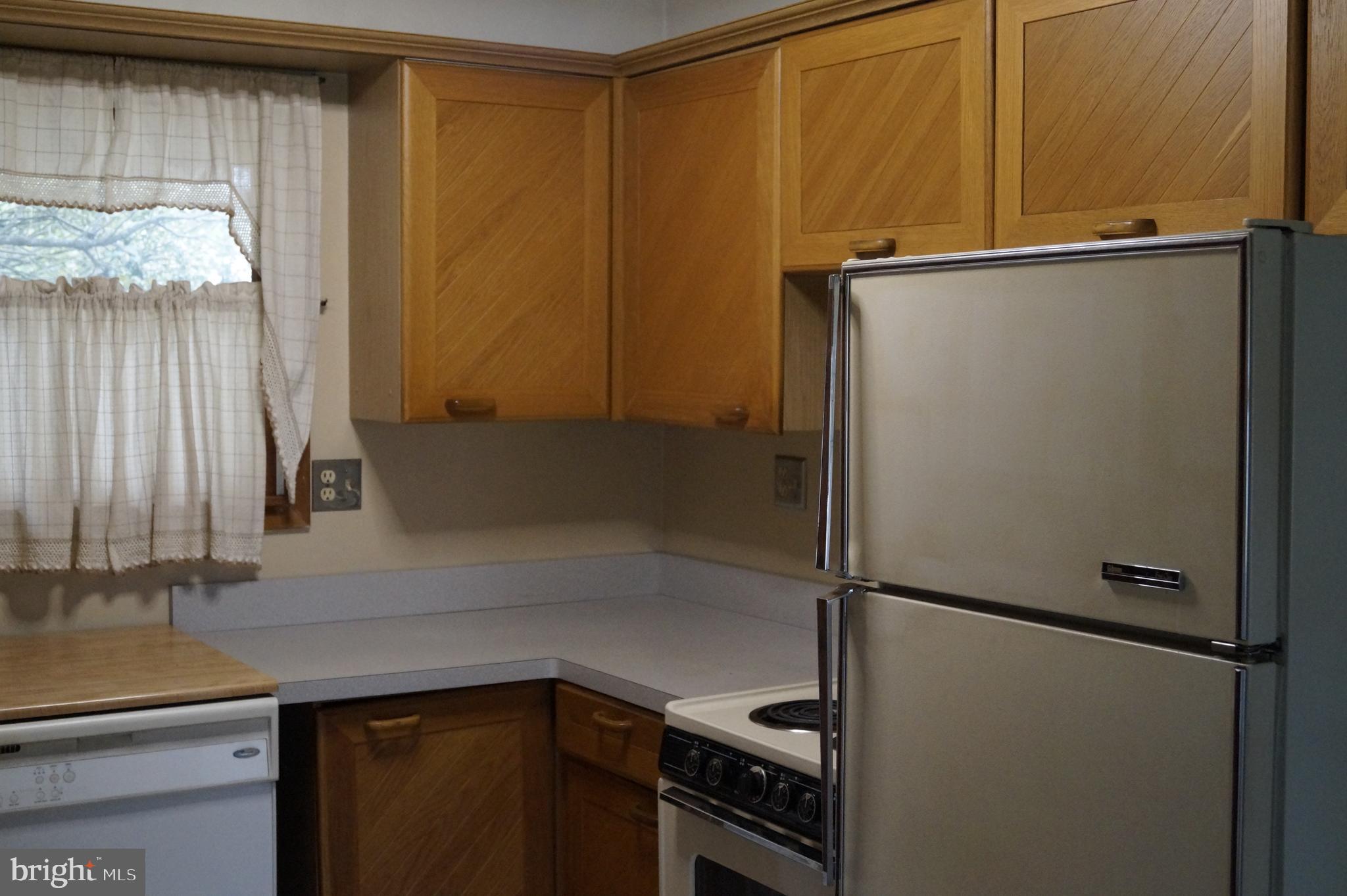36 Granite Road Levittown, PA 19057 - Photo 12 of 22 Kitchen