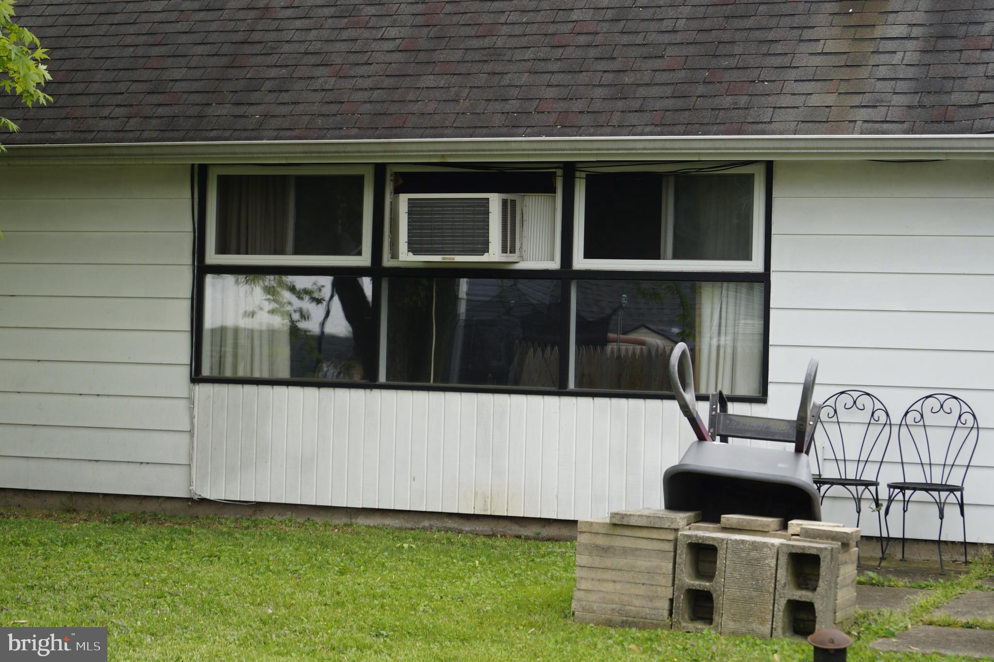 36 Granite Road Levittown, PA 19057 - Photo 18 of 22 Back of House