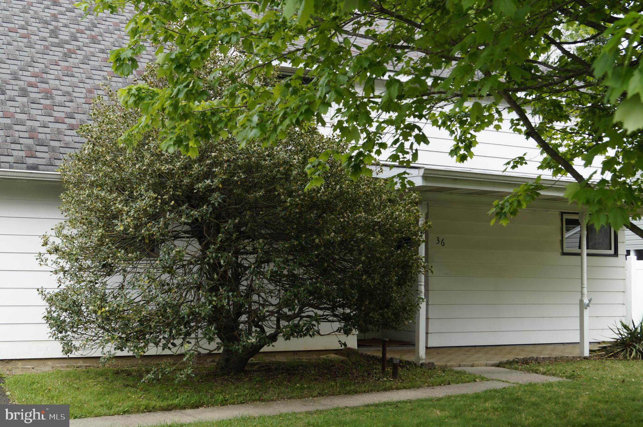36 Granite Road Levittown, PA 19057 - Photo 4 of 22 Front