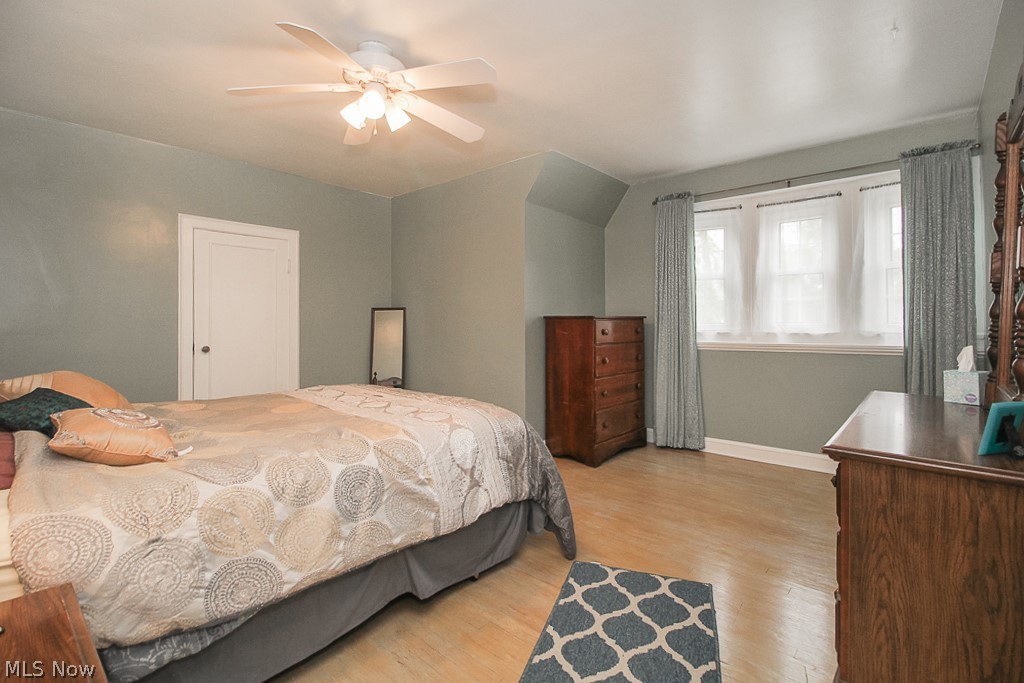 4019 Ellison Road Cleveland, OH 44121 - Photo 17 of 32 Master Bedroom