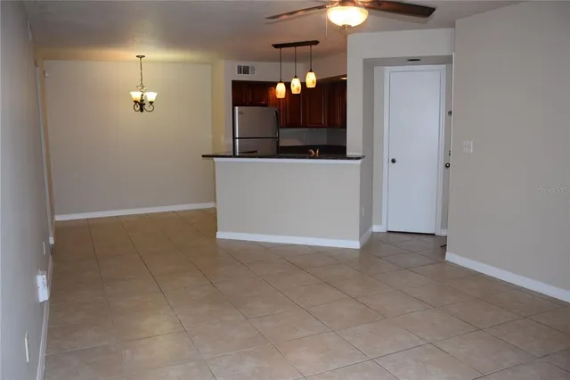 $1,250 | 4548 Commander Drive, Unit 1426, Orlando, FL 32822