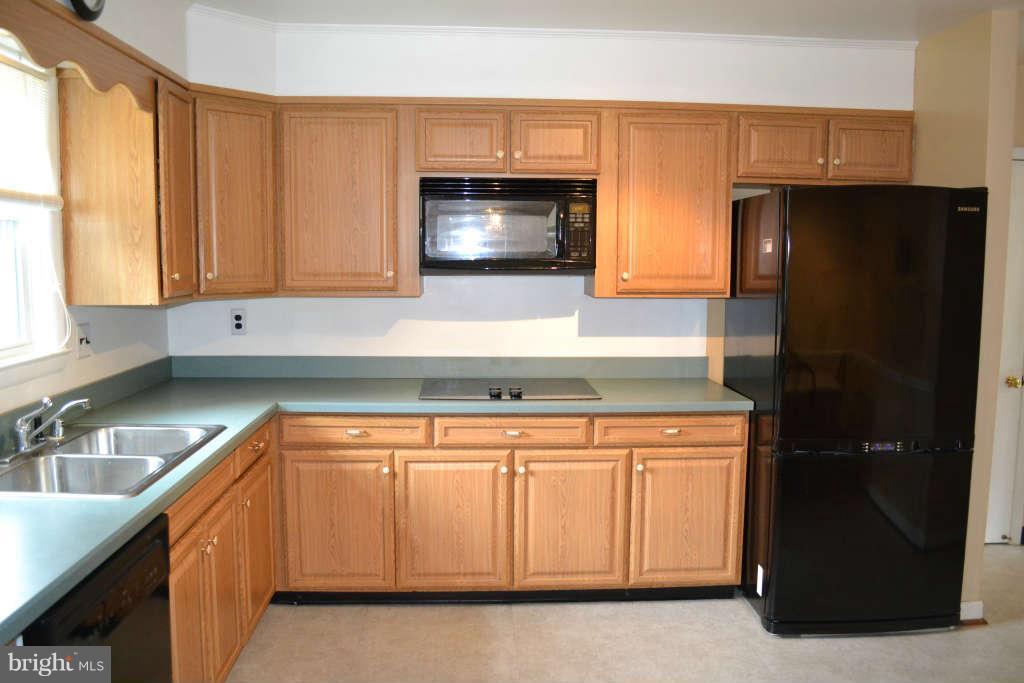 1005 Dunblane Road Baltimore, MD 21286 - Photo 11 of 30 Kitchen