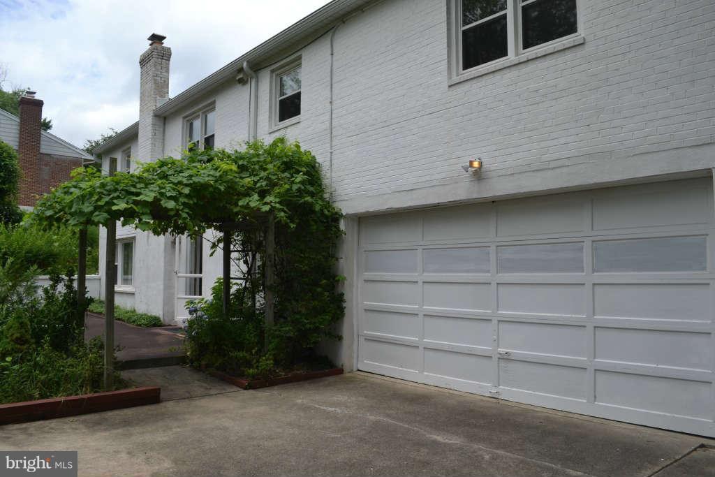 1005 Dunblane Road Baltimore, MD 21286 - Photo 26 of 30 Exterior Rear