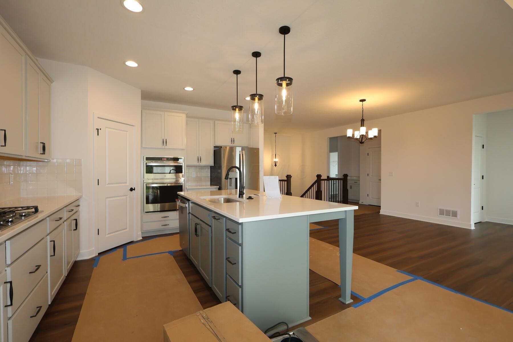 8671 Jenny Road Plain City, OH 43064 - Photo 4 of 20 Kitchen